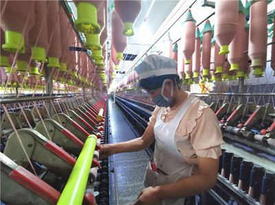 搭建就業(yè)平臺(tái) 助力精準(zhǔn)扶貧