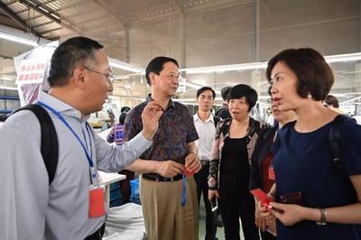 紡織業瀾湄合作啟程 徐迎新率工作組出訪柬埔寨、老撾，推動行業協同發展